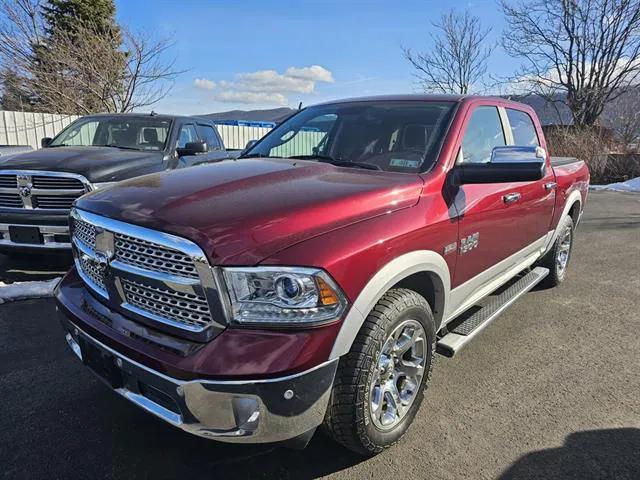 2018 RAM 1500 Laramie Crew Cab 4x4 57 Box