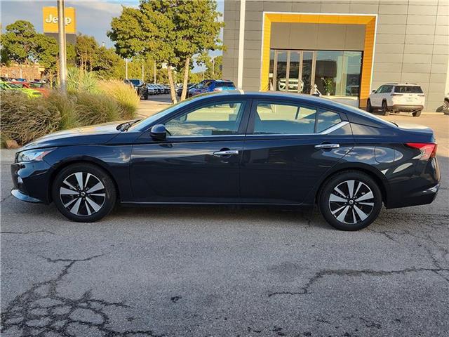 2021 Nissan Altima SV FWD