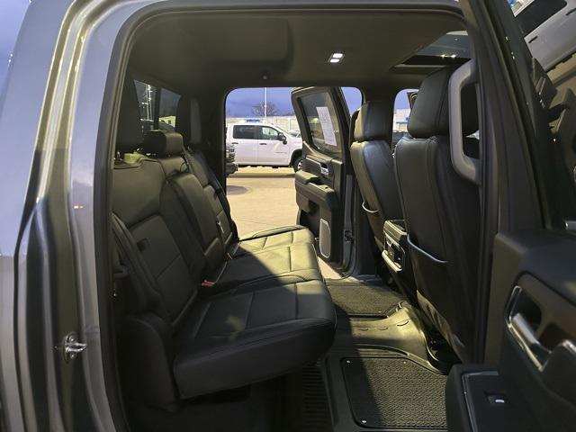 2024 GMC Sierra 1500 4WD Crew Cab Short Box Denali