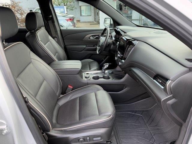 2022 Chevrolet Traverse AWD Premier