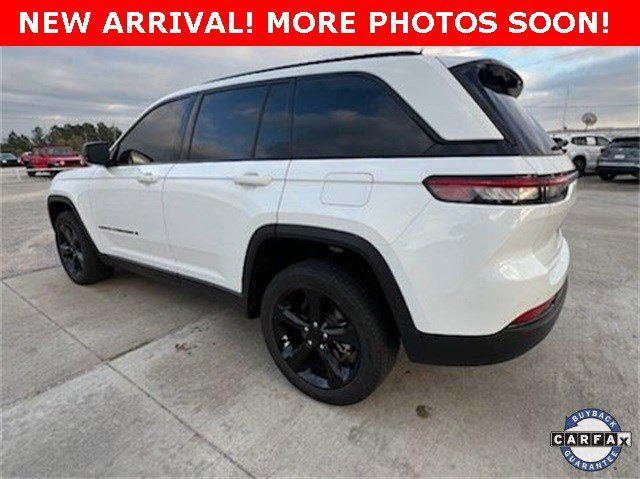 2023 Jeep Grand Cherokee Limited 4x2