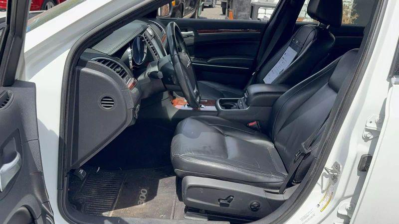 2013 Chrysler 300 Motown