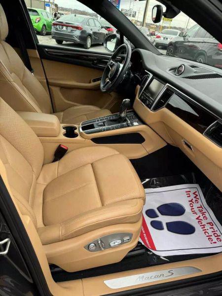 2016 Porsche Macan S