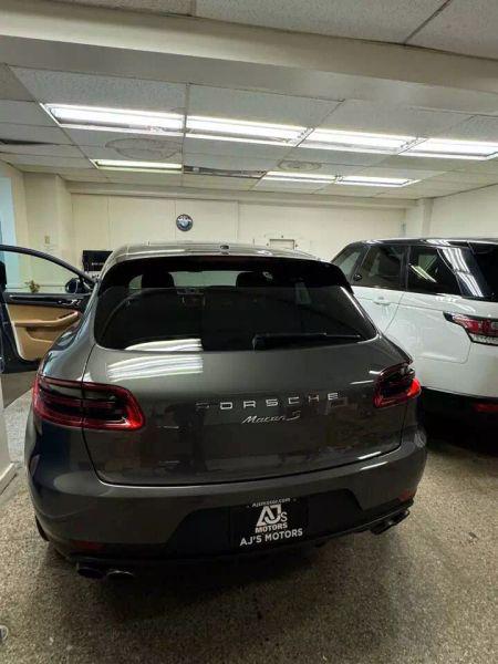 2016 Porsche Macan S