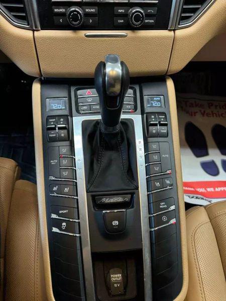 2016 Porsche Macan S