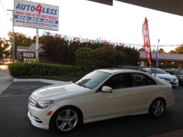 2011 Mercedes-Benz C-CLASS C 300 Luxury 4MATIC