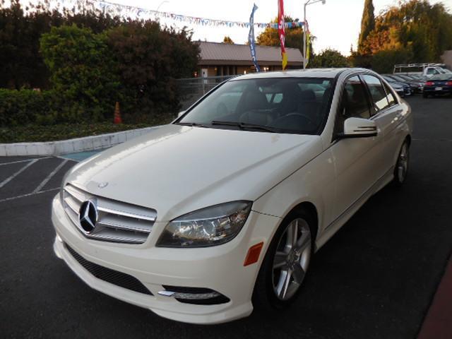 2011 Mercedes-Benz C-CLASS C 300 Luxury 4MATIC