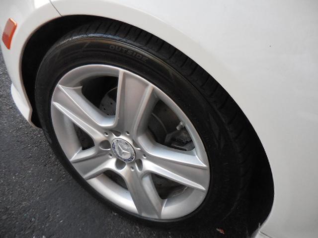 2011 Mercedes-Benz C-CLASS C 300 Luxury 4MATIC