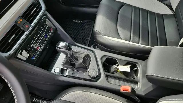 2025 Volkswagen Taos 1.5T SEL