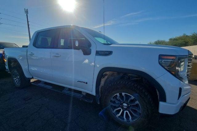 2023 GMC Sierra 1500 4WD Crew Cab Short Box AT4