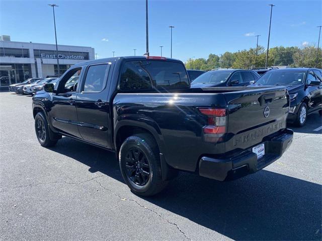 2023 Nissan Frontier Crew Cab SV 4x2