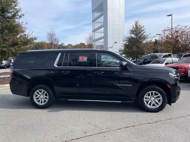 2023 Chevrolet Suburban 4WD LT