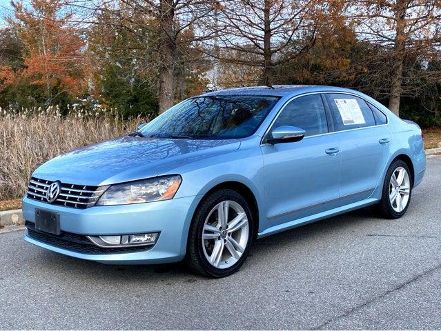 2012 Volkswagen Passat 3.6L V6 SEL Premium