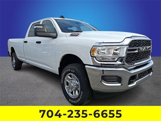 2023 RAM 2500 Tradesman Crew Cab 4x4 8 Box