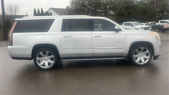 Used 2015 Cadillac Escalade ESV For Sale in Waterford Twp, MI