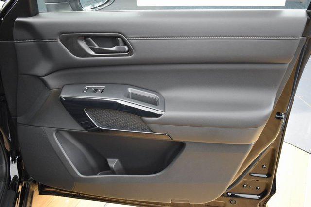 2025 Nissan Pathfinder S 4WD