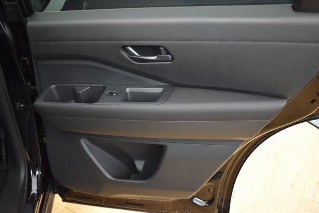 2025 Nissan Pathfinder S 4WD