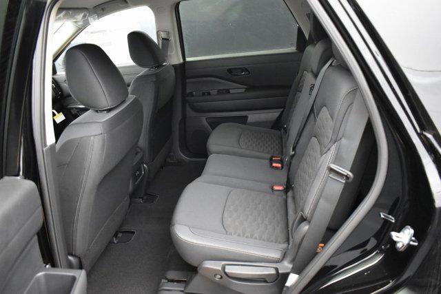 2025 Nissan Pathfinder S 4WD