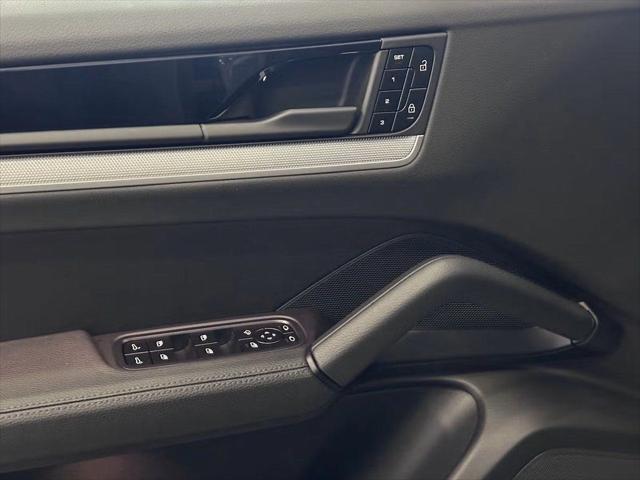 2024 Porsche Cayenne Base