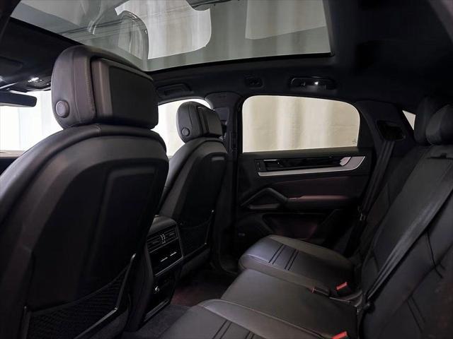 2024 Porsche Cayenne Base