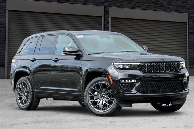 2025 Jeep Grand Cherokee GRAND CHEROKEE SUMMIT RESERVE 4X4
