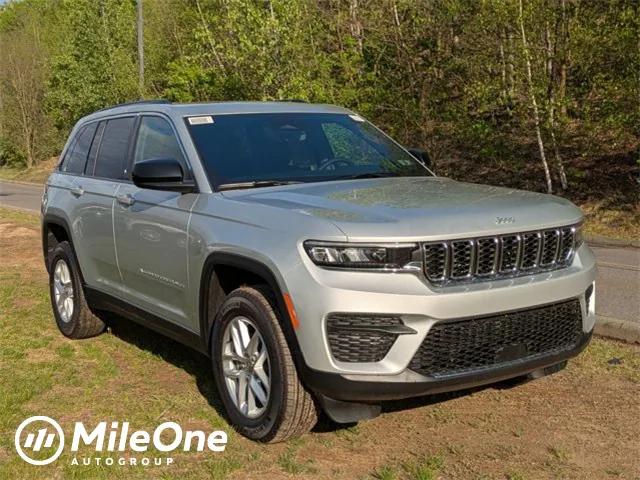2025 Jeep Grand Cherokee GRAND CHEROKEE LAREDO X 4X4