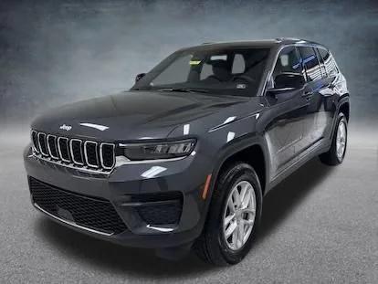 2025 Jeep Grand Cherokee GRAND CHEROKEE LAREDO X 4X4