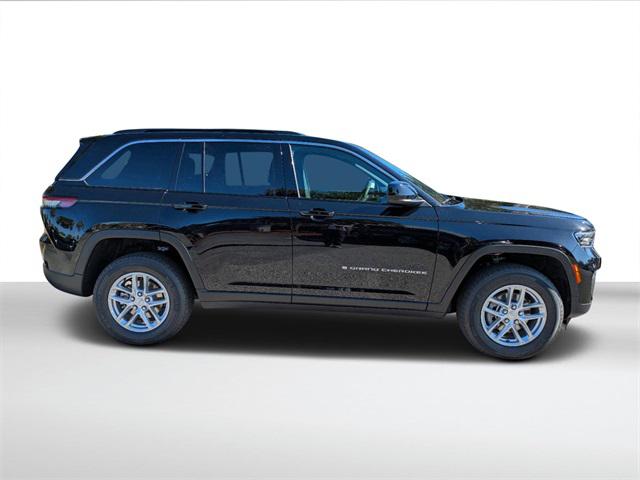 2025 Jeep Grand Cherokee GRAND CHEROKEE LAREDO X 4X2