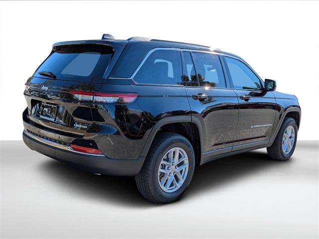 2025 Jeep Grand Cherokee GRAND CHEROKEE LAREDO X 4X2