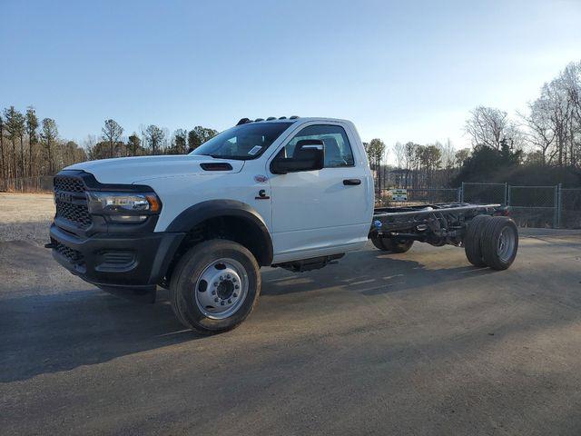 2024 RAM Ram 5500 Chassis Cab RAM 5500 TRADESMAN CHASSIS REGULAR CAB 4X4 108 CA