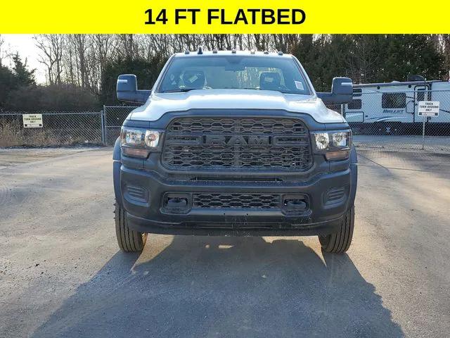 2024 RAM Ram 5500 Chassis Cab RAM 5500 TRADESMAN CHASSIS REGULAR CAB 4X4 108 CA