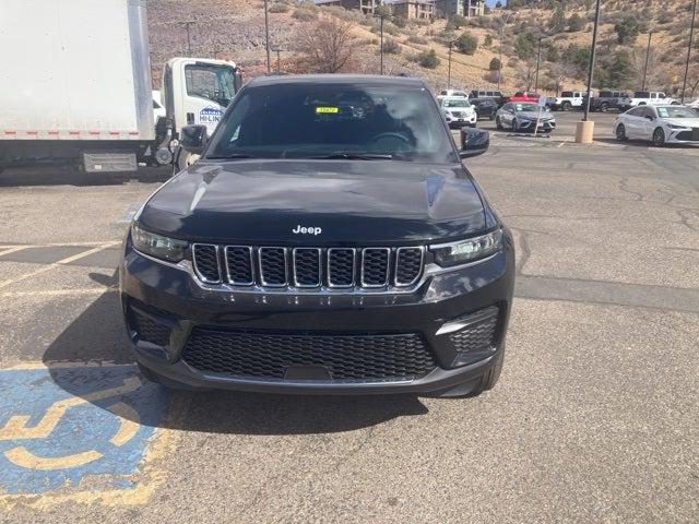2025 Jeep Grand Cherokee GRAND CHEROKEE LAREDO X 4X4