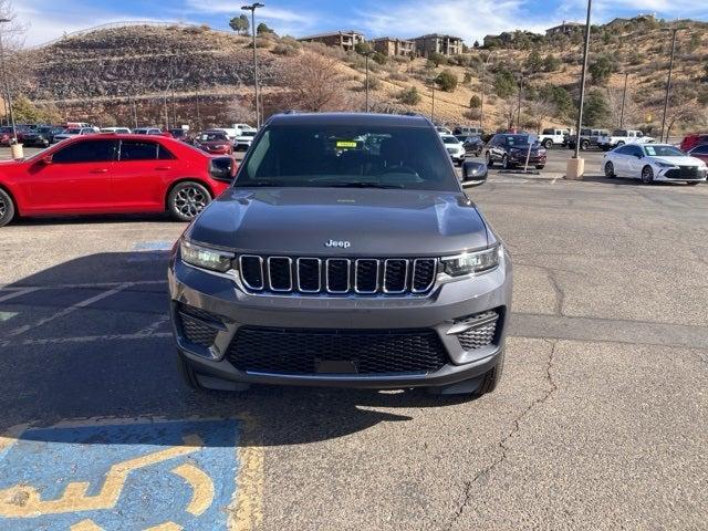 2025 Jeep Grand Cherokee GRAND CHEROKEE LAREDO X 4X4