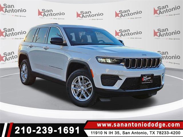 2025 Jeep Grand Cherokee GRAND CHEROKEE LAREDO X 4X2