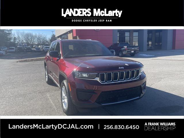 2025 Jeep Grand Cherokee GRAND CHEROKEE LAREDO X 4X4