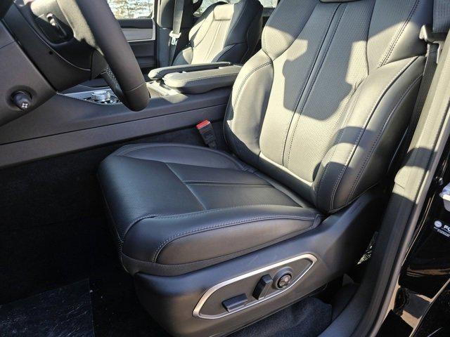 2025 Wagoneer Wagoneer WAGONEER CARBIDE 4X4
