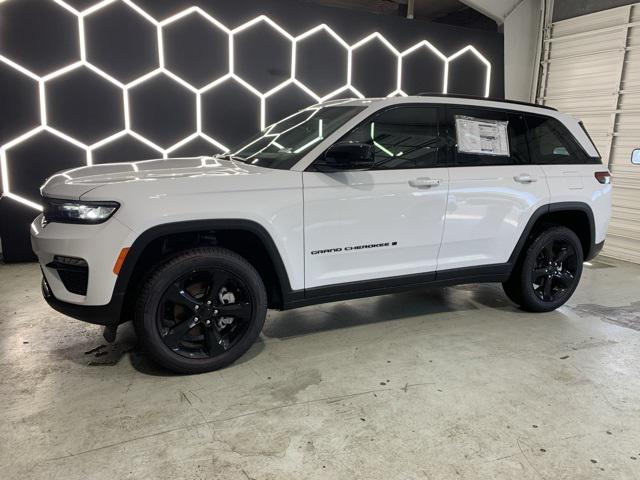 2025 Jeep Grand Cherokee GRAND CHEROKEE LIMITED 4X4