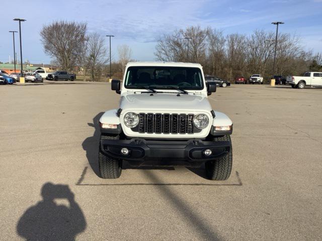 2025 Jeep Gladiator GLADIATOR NIGHTHAWK 4X4