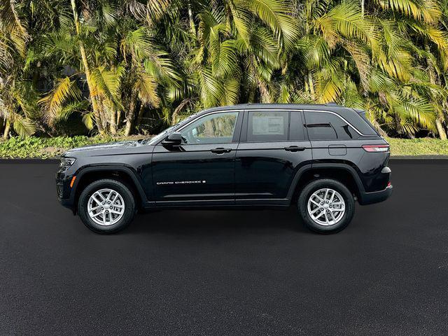 2025 Jeep Grand Cherokee GRAND CHEROKEE LAREDO X 4X4