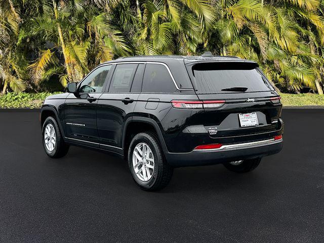 2025 Jeep Grand Cherokee GRAND CHEROKEE LAREDO X 4X4