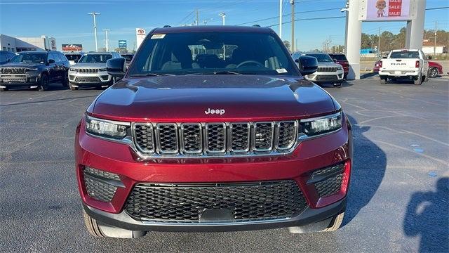 2025 Jeep Grand Cherokee GRAND CHEROKEE LAREDO X 4X2