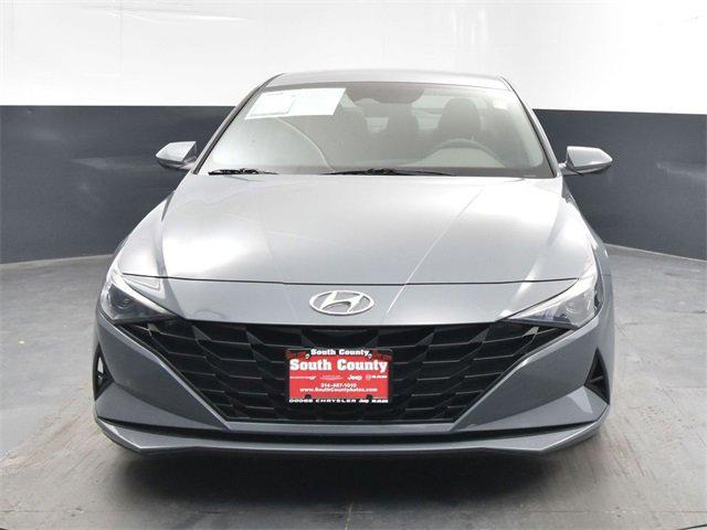 2022 Hyundai Elantra SE