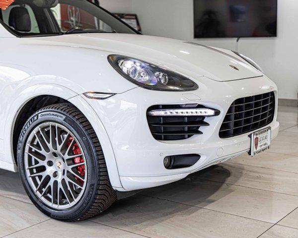 2014 Porsche Cayenne GTS