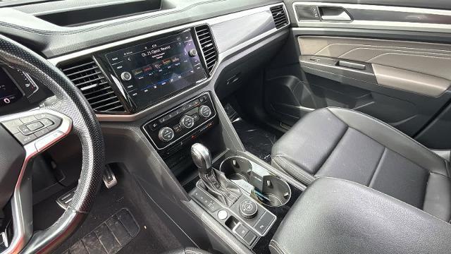2022 Volkswagen Atlas Cross Sport 3.6L V6 SEL R-Line