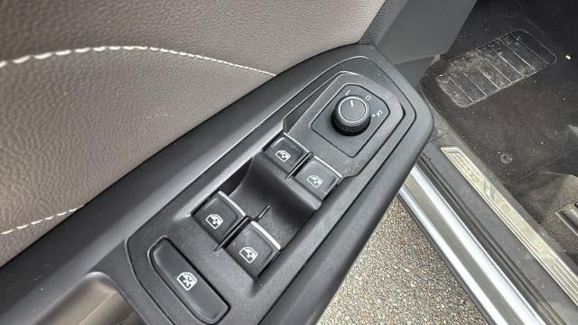 2022 Volkswagen Atlas Cross Sport 3.6L V6 SEL R-Line