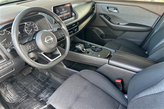 2022 Nissan Rogue SV FWD