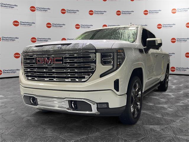 2023 GMC Sierra 1500 4WD Crew Cab Short Box Denali