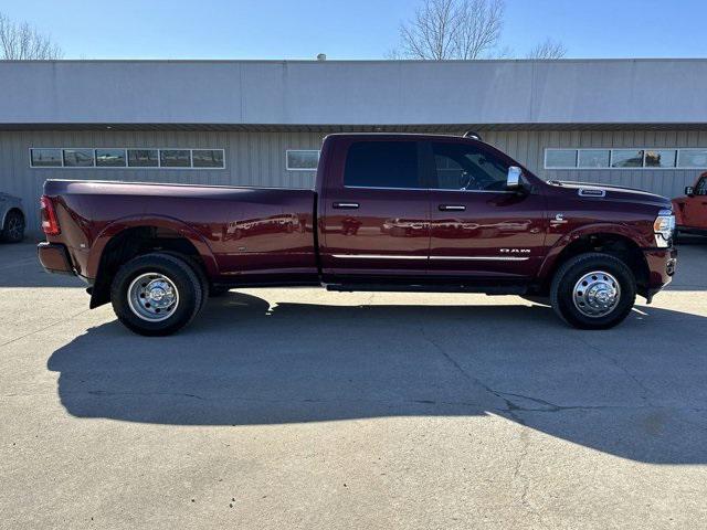 2022 RAM 3500 Limited Crew Cab 4x4 8 Box