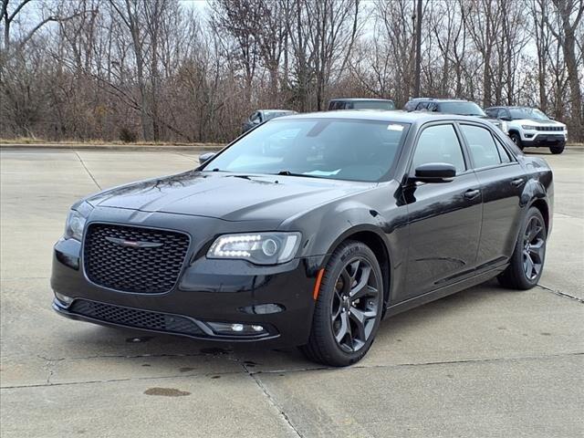 2022 Chrysler 300 S