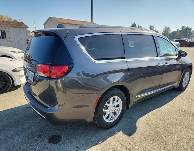 2020 Chrysler Pacifica Touring L